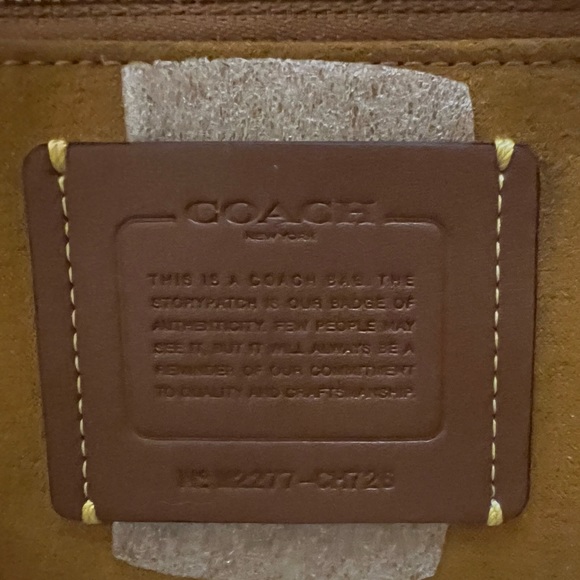 Coach Glovetanned leather Dakota  bucket bag NEW WITHOUT TAGS - Picture 6 of 7